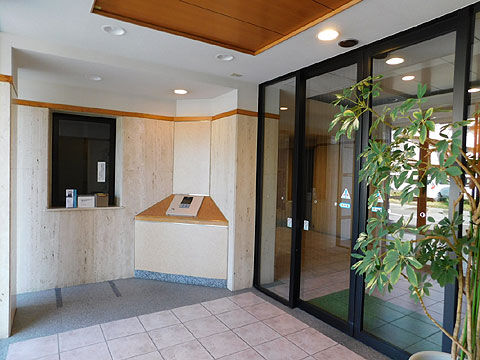 エントランス　風除室