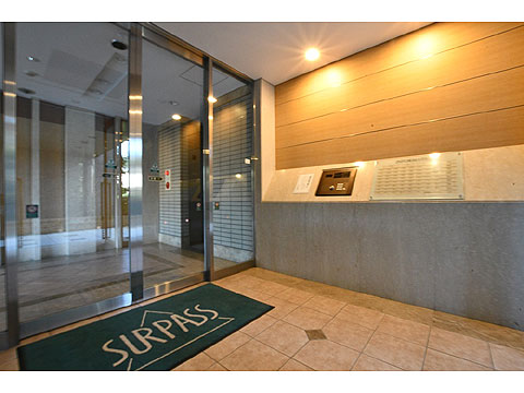 エントランス　風除室