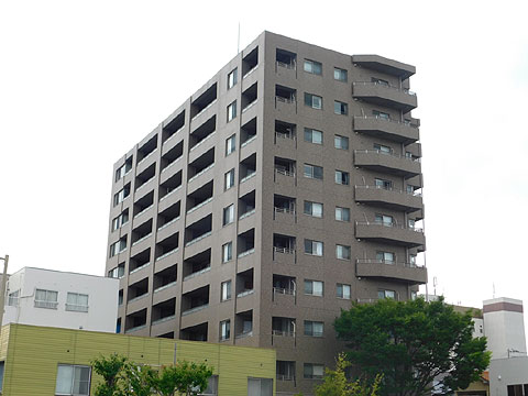 現地外観写真　建物外観