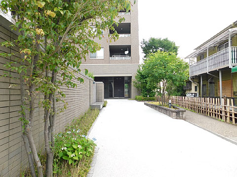 エントランス　エントランスアプローチ