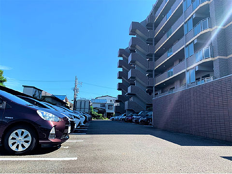駐車場 現地平置駐車場写真