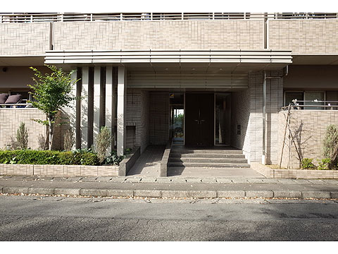 エントランス　エントランス外観