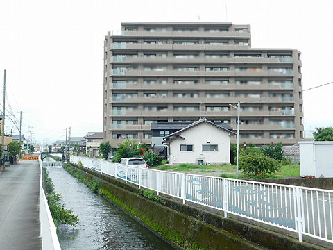 現地外観写真 建物外観