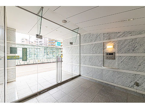 エントランス　5B7A4007