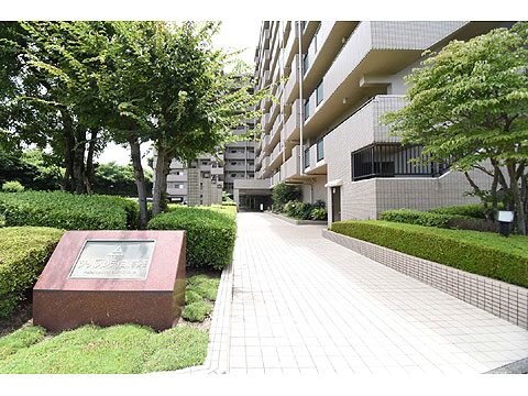 エントランス　エントランスへのアプローチ