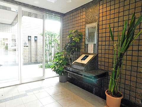 エントランス　風除室