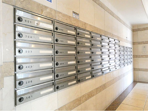 エントランス ポスト