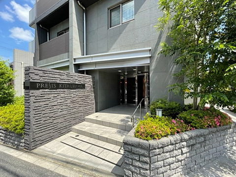 エントランス　エントランス外観