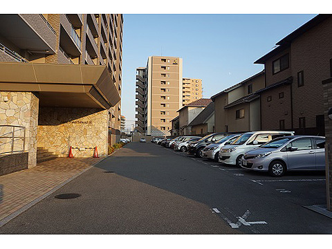 駐車場　駐車場