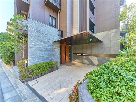 エントランス　風除室