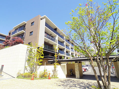 現地外観写真　Ｂ棟（ブリーズレジデンス）