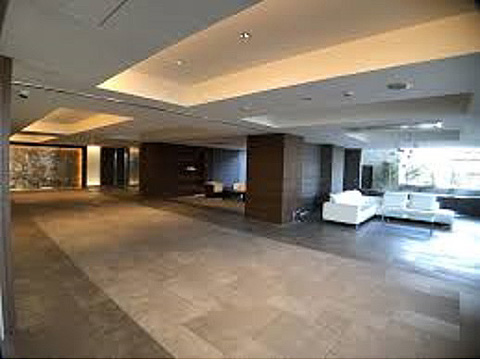 ロビー エントランスラウンジ