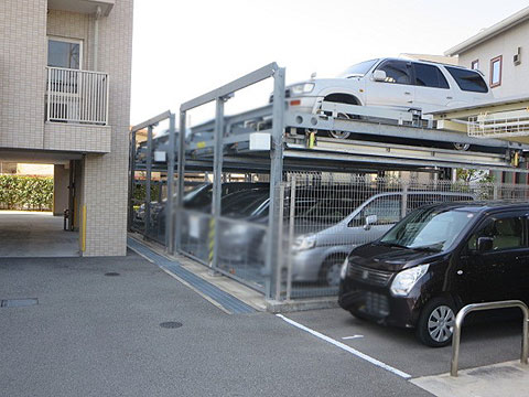 駐車場　駐車場