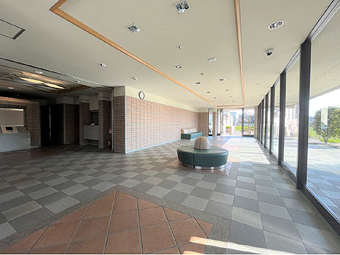 エントランス　エントランス