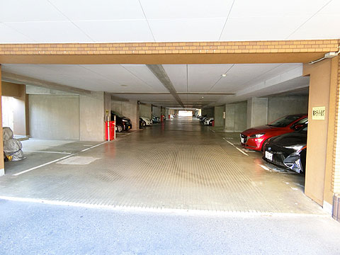 その他共用部 1階部分駐車場