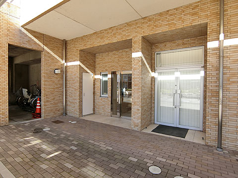 エントランス　サブエントランス外観