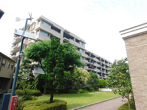 現地外観写真　ガーデンコート