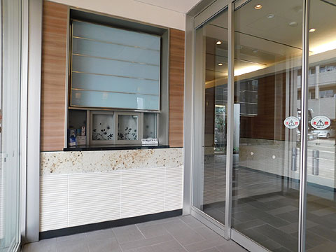 エントランス　エントランス