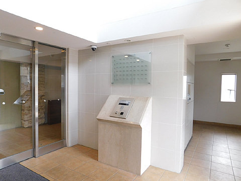 エントランス　風除室