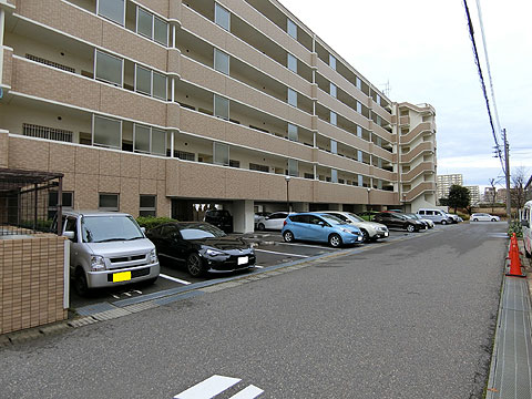 その他共用部 敷地内駐車場