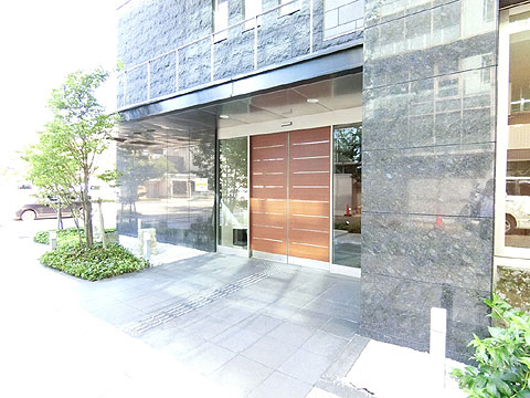 現地外観写真　外観ｴﾝﾄﾗﾝｽ前