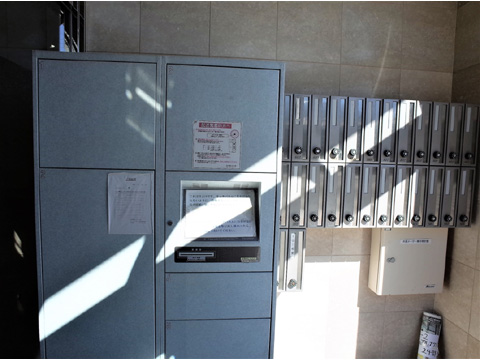 エントランス　宅配ボックス・郵便受け