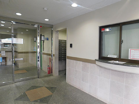 エントランス　エントランス