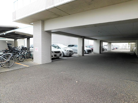 その他共用部 敷地内駐車場