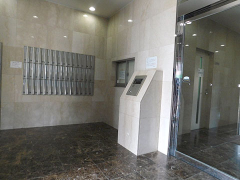 エントランス　風除室