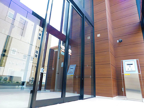 エントランス　エントランス