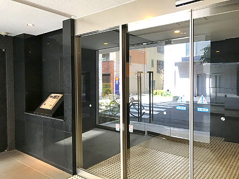 エントランス　IMG_3456