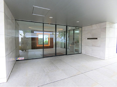 エントランス　エントランス