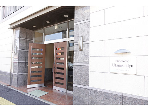 エントランス　マンション入口