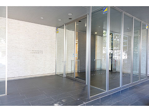 現地外観写真 マンション入口