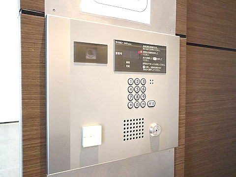 エントランス　オートロック