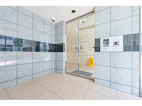 エントランス　風除室