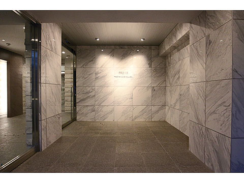 ロビー 住まう方を出迎えるラグジュアリーなエントランス