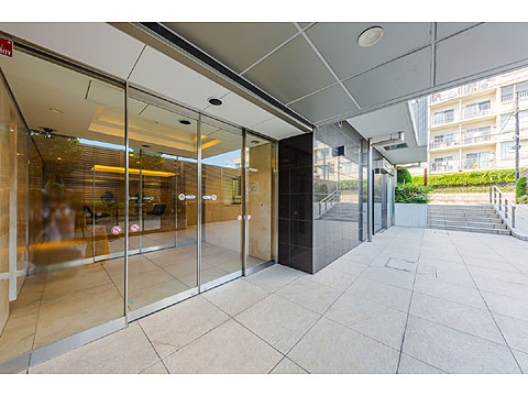 エントランス　エントランス外