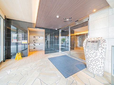 エントランス　風除室