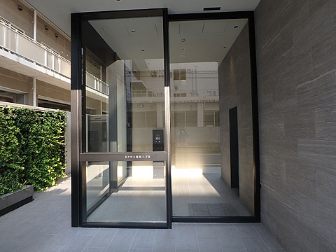 エントランス　エントランス