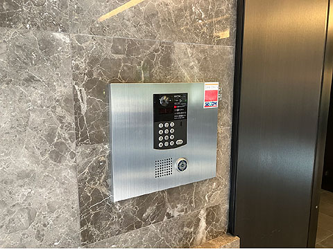 エントランス　オートロック