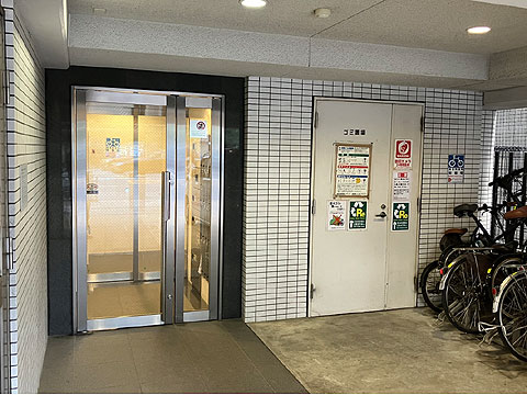 エントランス　リファイズ浅草