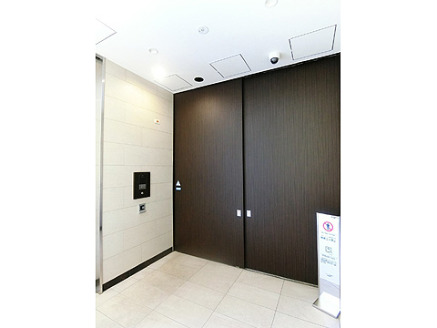 エントランス エントランス