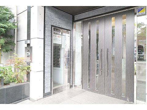 エントランス　エントランス