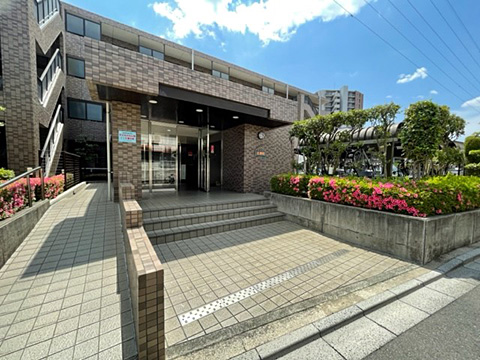 エントランス　エントランス外観