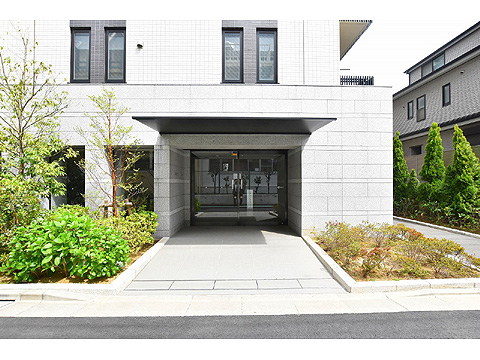 エントランス　エントランス