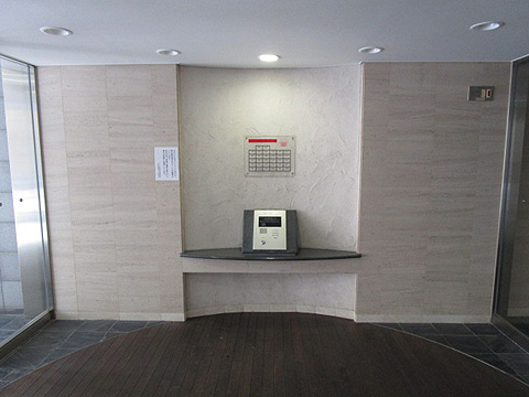 エントランス　風除室