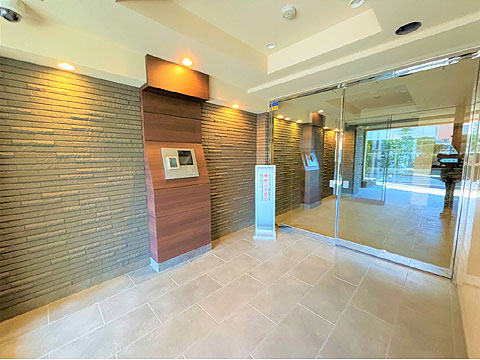 エントランス　風除室