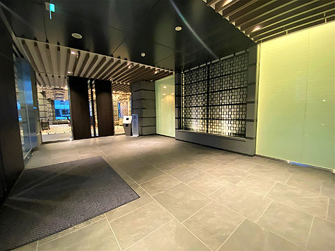 エントランス　Brillia　Tower　八王子　風除室