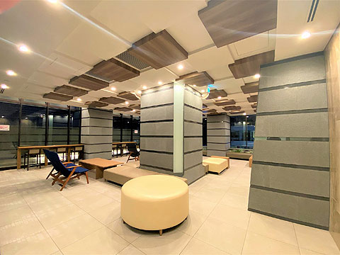 ロビー　Brillia　Tower　八王子　オーナーズラウン